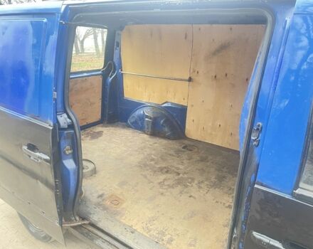 Синий Мерседес Вито, объемом двигателя 2 л и пробегом 500 тыс. км за 1700 $, фото 5 на Automoto.ua