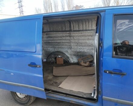 Мерседес Віто 2002 у Черкасах на Automoto.ua Синій Мерседес Віто, об'ємом двигуна 0 л та пробігом 430 тис. км за 4200 $, фото 1 на Automoto.ua