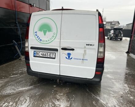 Синий Мерседес Вито, объемом двигателя 2.1 л и пробегом 500 тыс. км за 7000 $, фото 2 на Automoto.ua