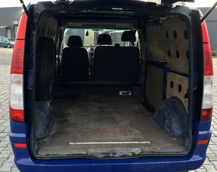 Синій Мерседес Віто, об'ємом двигуна 2.1 л та пробігом 258 тис. км за 6000 $, фото 5 на Automoto.ua