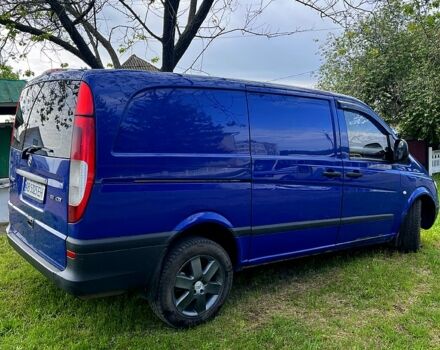 Синий Мерседес Вито, объемом двигателя 2.1 л и пробегом 428 тыс. км за 6700 $, фото 1 на Automoto.ua