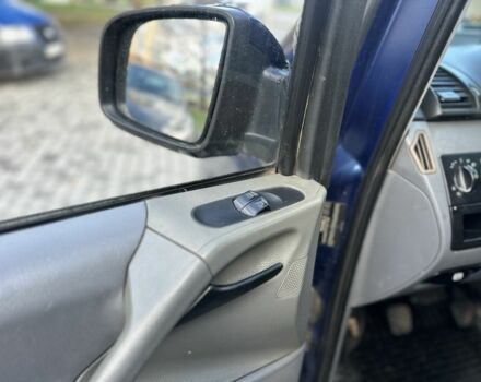 Синий Мерседес Вито, объемом двигателя 2.1 л и пробегом 400 тыс. км за 6350 $, фото 13 на Automoto.ua