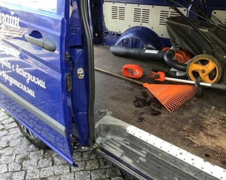 Мерседес Вито 2012 в Вышгороде на Automoto.ua Синий Мерседес Вито, объемом двигателя 2.1 л и пробегом 361 тыс. км за 10300 $, фото 20 на Automoto.ua