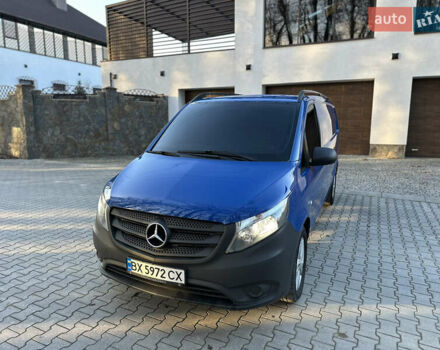 Синий Мерседес Вито, объемом двигателя 2.2 л и пробегом 195 тыс. км за 13700 $, фото 29 на Automoto.ua