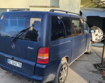 Синий Мерседес Вито, объемом двигателя 2 л и пробегом 300 тыс. км за 3200 $, фото 4 на Automoto.ua