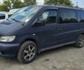 Синій Мерседес Віто, об'ємом двигуна 2 л та пробігом 400 тис. км за 3600 $, фото 1 на Automoto.ua