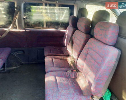 Синий Мерседес Вито, объемом двигателя 2.3 л и пробегом 429 тыс. км за 3850 $, фото 6 на Automoto.ua