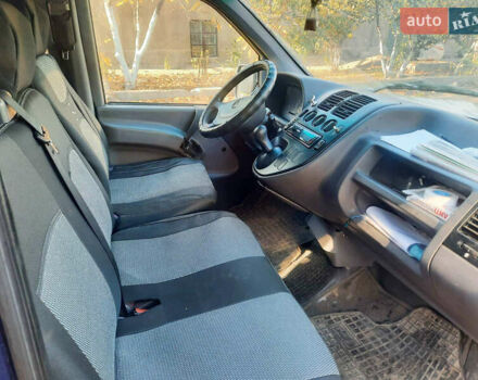 Синий Мерседес Вито, объемом двигателя 2.3 л и пробегом 429 тыс. км за 3850 $, фото 9 на Automoto.ua