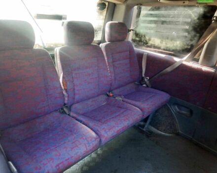 Синий Мерседес Вито, объемом двигателя 2.3 л и пробегом 429 тыс. км за 3850 $, фото 5 на Automoto.ua