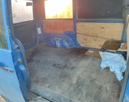 Синий Мерседес Вито, объемом двигателя 0 л и пробегом 537 тыс. км за 2200 $, фото 5 на Automoto.ua