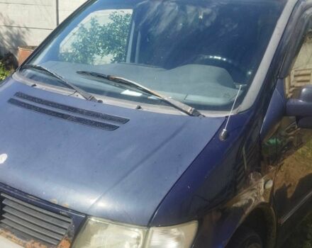 Синий Мерседес Вито, объемом двигателя 2.3 л и пробегом 483 тыс. км за 3500 $, фото 3 на Automoto.ua