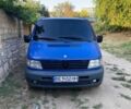 Синий Мерседес Вито, объемом двигателя 2.3 л и пробегом 450 тыс. км за 5500 $, фото 1 на Automoto.ua