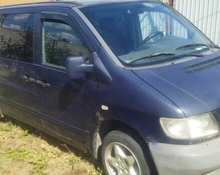 Синий Мерседес Вито, объемом двигателя 2.3 л и пробегом 483 тыс. км за 3500 $, фото 4 на Automoto.ua