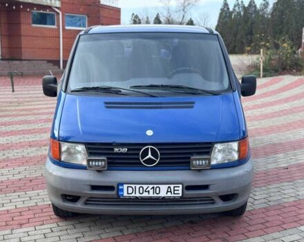 Синий Мерседес Вито, объемом двигателя 2.3 л и пробегом 302 тыс. км за 3999 $, фото 2 на Automoto.ua