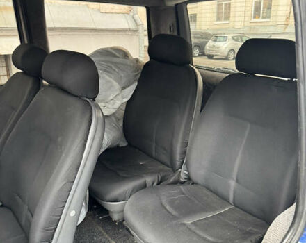 Синий Мерседес Вито, объемом двигателя 2.3 л и пробегом 330 тыс. км за 5000 $, фото 6 на Automoto.ua