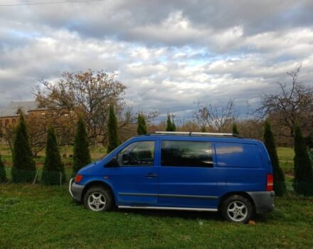 Синий Мерседес Вито, объемом двигателя 2.3 л и пробегом 300 тыс. км за 2200 $, фото 4 на Automoto.ua