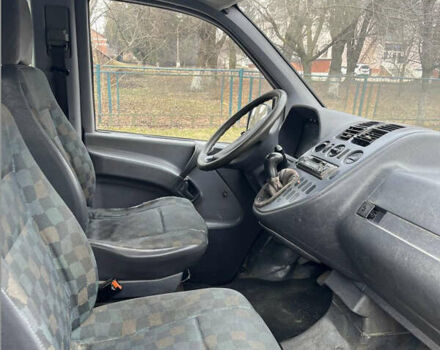 Синій Мерседес Віто, об'ємом двигуна 2.15 л та пробігом 212 тис. км за 4300 $, фото 7 на Automoto.ua