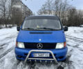 Синий Мерседес Вито, объемом двигателя 2.15 л и пробегом 397 тыс. км за 4200 $, фото 1 на Automoto.ua