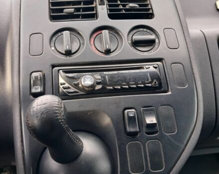 Синий Мерседес Вито, объемом двигателя 2.3 л и пробегом 300 тыс. км за 2200 $, фото 1 на Automoto.ua