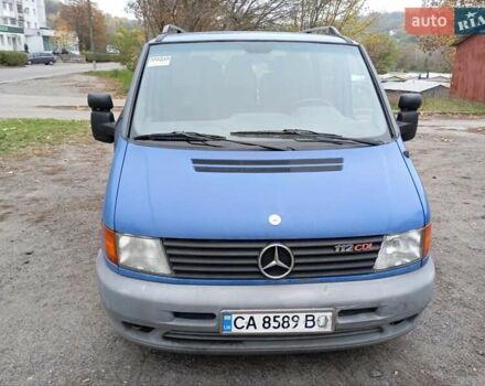 Синій Мерседес Віто, об'ємом двигуна 2.2 л та пробігом 380 тис. км за 4500 $, фото 1 на Automoto.ua