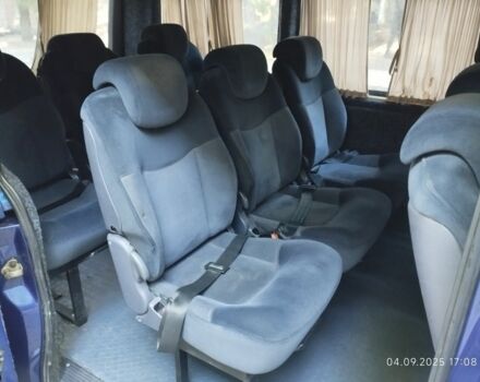 Синий Мерседес Вито, объемом двигателя 2.2 л и пробегом 390 тыс. км за 5500 $, фото 8 на Automoto.ua