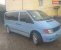 Синий Мерседес Вито, объемом двигателя 2.1 л и пробегом 380 тыс. км за 4500 $, фото 1 на Automoto.ua