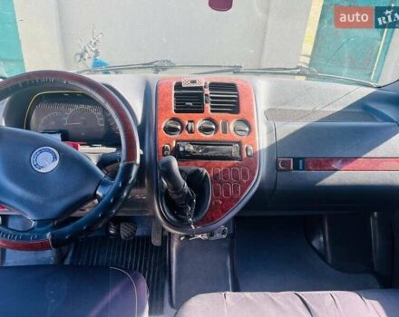 Синій Мерседес Віто, об'ємом двигуна 2.2 л та пробігом 399 тис. км за 5200 $, фото 4 на Automoto.ua
