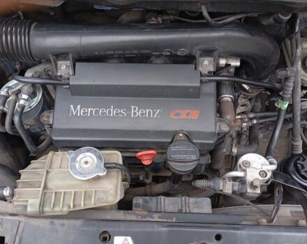 Синий Мерседес Вито, объемом двигателя 2.2 л и пробегом 380 тыс. км за 4700 $, фото 8 на Automoto.ua