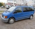 Синий Мерседес Вито, объемом двигателя 2.2 л и пробегом 380 тыс. км за 4700 $, фото 1 на Automoto.ua