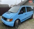 Синий Мерседес Вито, объемом двигателя 2.15 л и пробегом 318 тыс. км за 4900 $, фото 2 на Automoto.ua