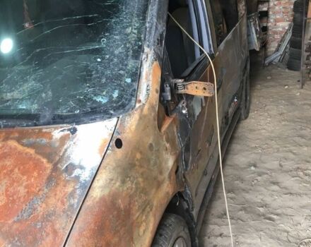 Синий Мерседес Вито, объемом двигателя 2.2 л и пробегом 3 тыс. км за 2200 $, фото 2 на Automoto.ua