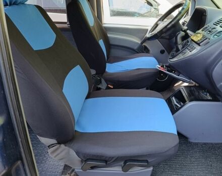 Синий Мерседес Вито, объемом двигателя 2.1 л и пробегом 550 тыс. км за 4000 $, фото 3 на Automoto.ua