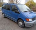 Синий Мерседес Вито, объемом двигателя 2.2 л и пробегом 380 тыс. км за 4700 $, фото 2 на Automoto.ua