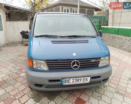 Синий Мерседес Вито, объемом двигателя 2.2 л и пробегом 120 тыс. км за 6000 $, фото 4 на Automoto.ua