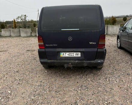 Синий Мерседес Вито, объемом двигателя 2.15 л и пробегом 350 тыс. км за 2250 $, фото 6 на Automoto.ua