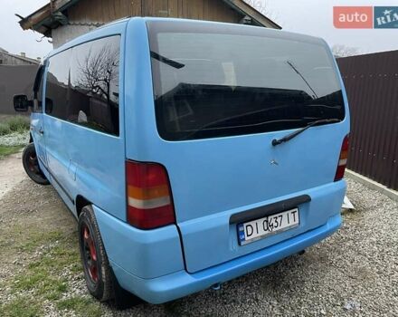 Синий Мерседес Вито, объемом двигателя 2.15 л и пробегом 318 тыс. км за 4900 $, фото 4 на Automoto.ua