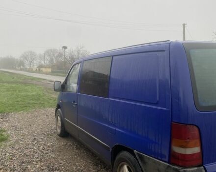 Синий Мерседес Вито, объемом двигателя 2.1 л и пробегом 230 тыс. км за 2700 $, фото 2 на Automoto.ua