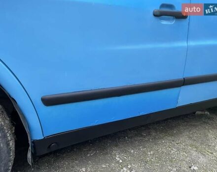 Синий Мерседес Вито, объемом двигателя 2.15 л и пробегом 318 тыс. км за 4900 $, фото 10 на Automoto.ua