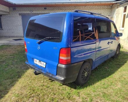 Синий Мерседес Вито, объемом двигателя 2.2 л и пробегом 300 тыс. км за 3200 $, фото 6 на Automoto.ua