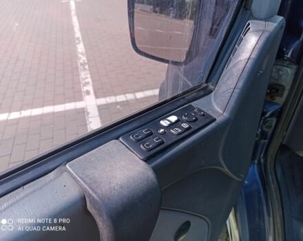 Синий Мерседес Вито, объемом двигателя 2.1 л и пробегом 3 тыс. км за 4000 $, фото 14 на Automoto.ua