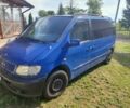 Синий Мерседес Вито, объемом двигателя 2.2 л и пробегом 300 тыс. км за 3200 $, фото 3 на Automoto.ua