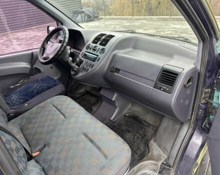Синий Мерседес Вито, объемом двигателя 2.2 л и пробегом 420 тыс. км за 3000 $, фото 8 на Automoto.ua
