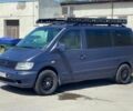 Синий Мерседес Вито, объемом двигателя 2.2 л и пробегом 367 тыс. км за 3000 $, фото 1 на Automoto.ua