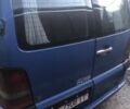 Синий Мерседес Вито, объемом двигателя 2.15 л и пробегом 318 тыс. км за 5300 $, фото 1 на Automoto.ua