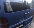 Синий Мерседес Вито, объемом двигателя 2.15 л и пробегом 318 тыс. км за 5300 $, фото 1 на Automoto.ua