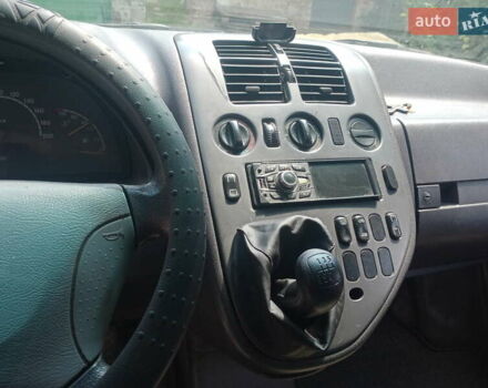 Синій Мерседес Віто, об'ємом двигуна 2.15 л та пробігом 400 тис. км за 5400 $, фото 5 на Automoto.ua