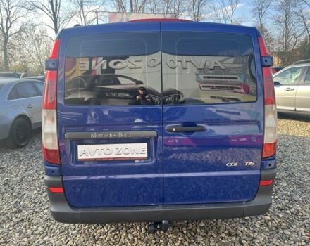 Синий Мерседес Вито, объемом двигателя 2.2 л и пробегом 299 тыс. км за 6999 $, фото 3 на Automoto.ua