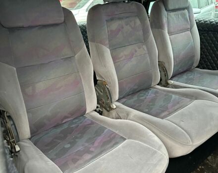 Синий Мерседес Вито, объемом двигателя 2.2 л и пробегом 431 тыс. км за 5050 $, фото 4 на Automoto.ua