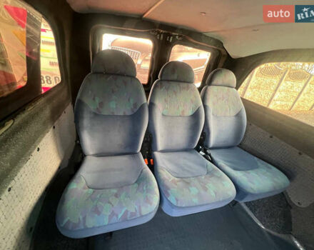 Синій Мерседес Віто, об'ємом двигуна 2.2 л та пробігом 299 тис. км за 6999 $, фото 23 на Automoto.ua