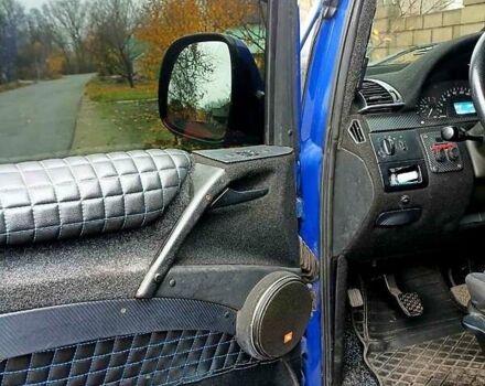 Синий Мерседес Вито, объемом двигателя 2.1 л и пробегом 240 тыс. км за 7000 $, фото 3 на Automoto.ua